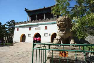 photo,material,free,landscape,picture,stock photo,Creative Commons,The XumiFushouTemple gate, White, mandala, Yellow, lion