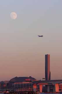 photo,material,free,landscape,picture,stock photo,Creative Commons,Moon and an airplane, airplane, moon, coast of bay, evening twilight