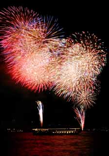 Foto, materiell, befreit, Landschaft, Bild, hat Foto auf Lager,Tokyo Bucht groartiges Feuerwerk, Feuerwerk, Nacht, Abschuss, Ein-Fufeuerwerkball