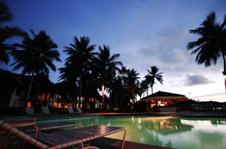 photo,material,free,landscape,picture,stock photo,Creative Commons,A resort of dusk, swimming pool, resort, coconut tree, It is lighted up
