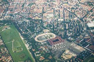 photo,material,free,landscape,picture,stock photo,Creative Commons,The racetrack of Milan, , , , 