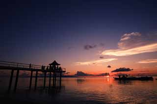 photo,material,free,landscape,picture,stock photo,Creative Commons,Dusk of Ishigaki-jima Island, barge, lighter, The sun, silhouette