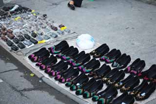 photo,material,free,landscape,picture,stock photo,Creative Commons,Shanghai street shop, street vender, Shoes, An accessory, Business