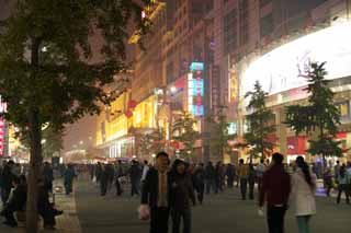Foto, materieel, vrij, landschap, schilderstuk, bevoorraden foto,Wangfujing Street in de avond, Neon, Chinees, Verkeer, Berm boom