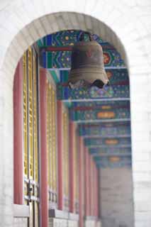 photo,material,free,landscape,picture,stock photo,Creative Commons,Corridor in Temple of Great Mercy and Goodness, Bell, Full color, Arch, The window