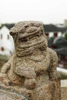 , , , , ,  .,Zhujiajiao    ,  statue, lion,   vermilion   ,    rainbow