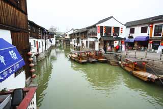 Foto, materieel, vrij, landschap, schilderstuk, bevoorraden foto,Zhujiajiao kanaal, Vaarwater, De oppervlakte van het water, Overhandig-arbeidde vissersboot schip, Toeristisch
