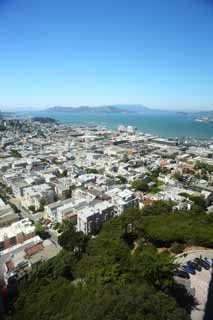 photo,material,free,landscape,picture,stock photo,Creative Commons,The sea of San Francisco, port, Golden Gate Bridge, ship, residential area