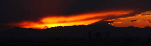 Foto, materiell, befreit, Landschaft, Bild, hat Foto auf Lager,Ein Sonnenuntergang von Tanzawa, ridgeline, Rot, Wolke, Bei Dunkelheit